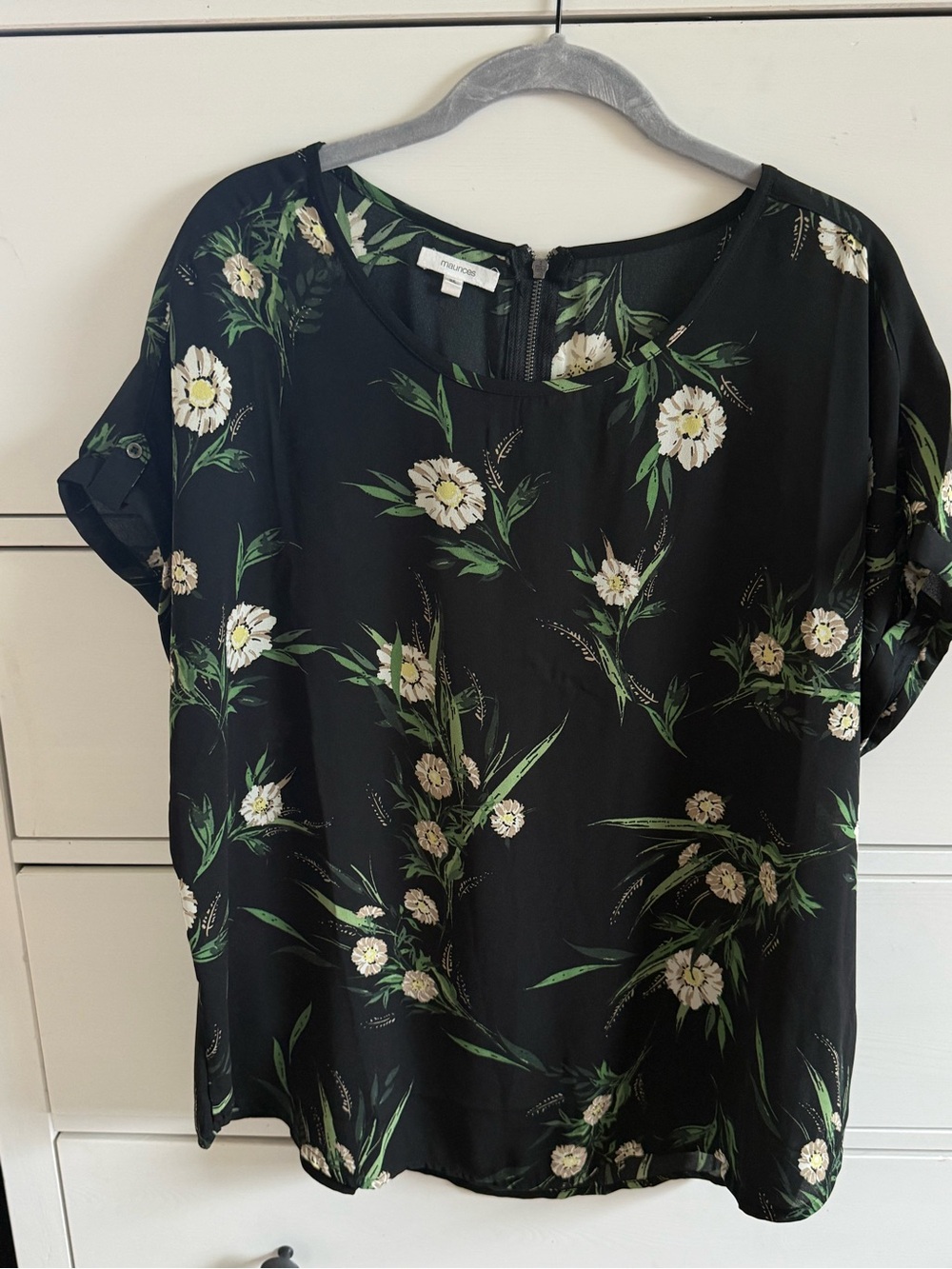 Maurices Black Floral Short Sleeve popover Blouse Large